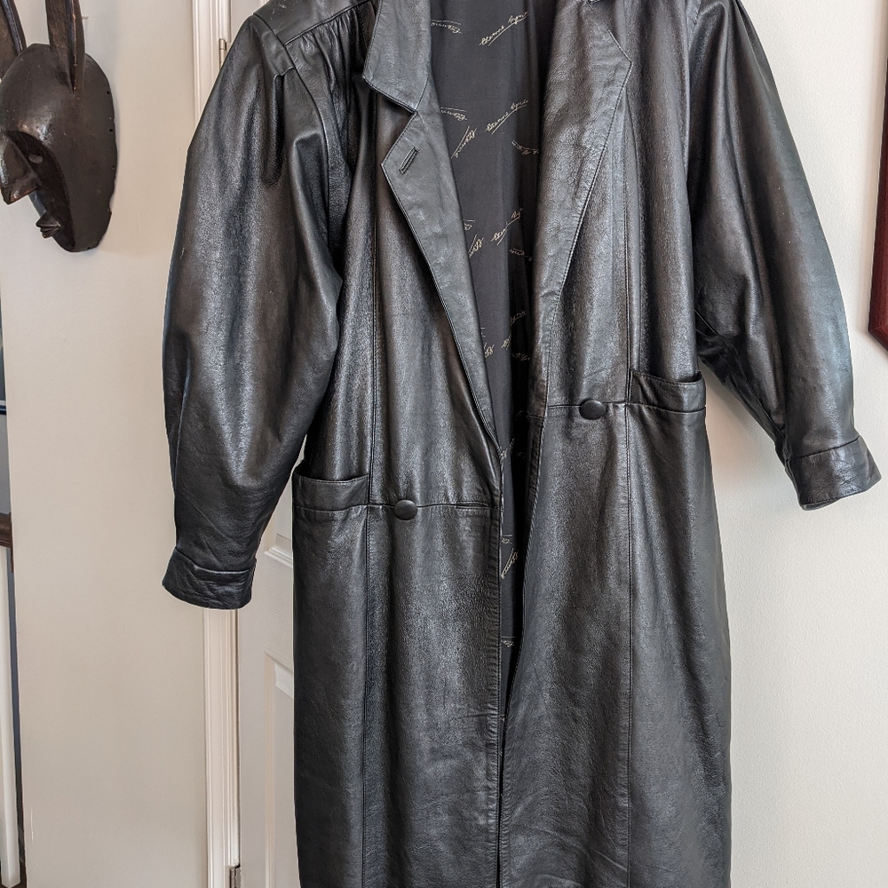 Vintage Etienne Aigner black leather trench coat 1980s